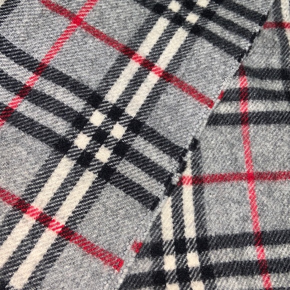Authentic Vintage Burberrys Label Cashmere Scarf - Picture 3 of 4